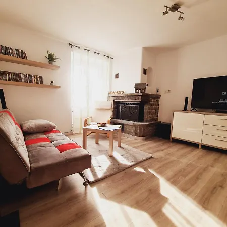 Casa Rosina - Caramella, Nel Nucleo, Ai Piedi Della Verzasca- Vakantiehuis *