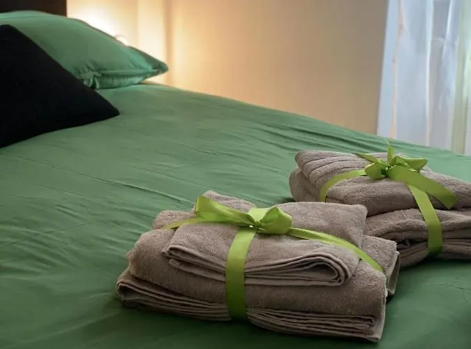 Casa Rosina - Caramella, Nel Nucleo, Ai Piedi Della Verzasca- * Gordola