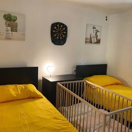 Casa Rosina - Caramella, Nel Nucleo, Ai Piedi Della Verzasca-