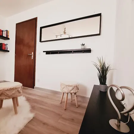 Casa Rosina - Caramella, Nel Nucleo, Ai Piedi Della Verzasca-